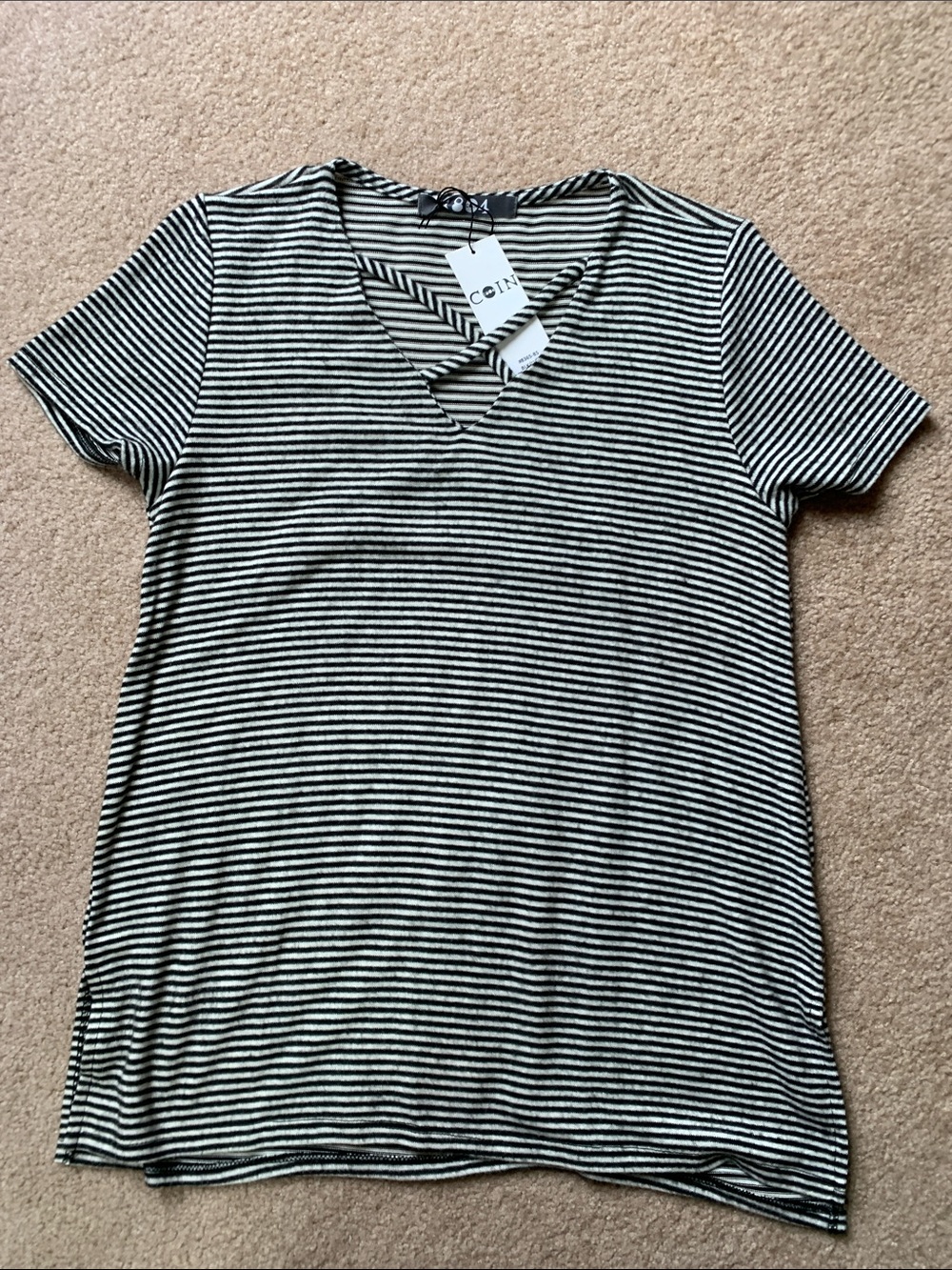 Coin 1804 Black and White Striped V-Neck Short Sleeve Top